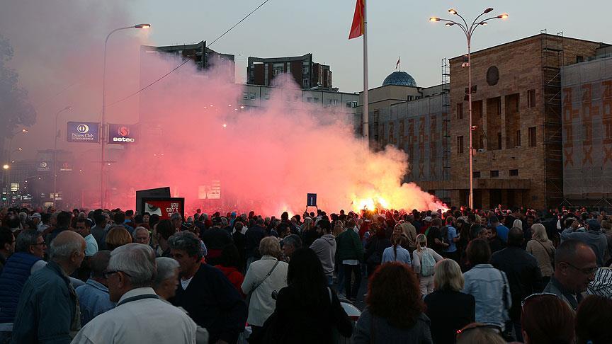 Makedonya da hükümet karşıtı gösteri!